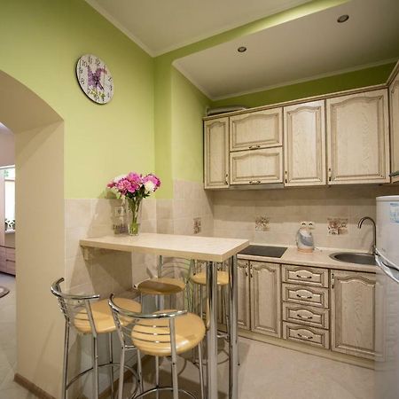Apartment M&K In The Center Lviv Exterior photo